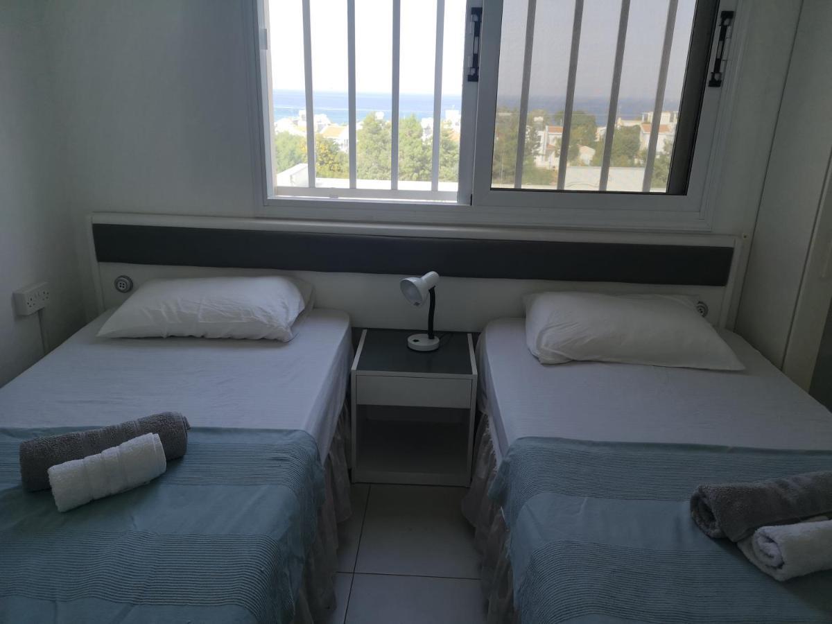 Green Bay Penthouse 2 โปรทาราส ภายนอก รูปภาพ